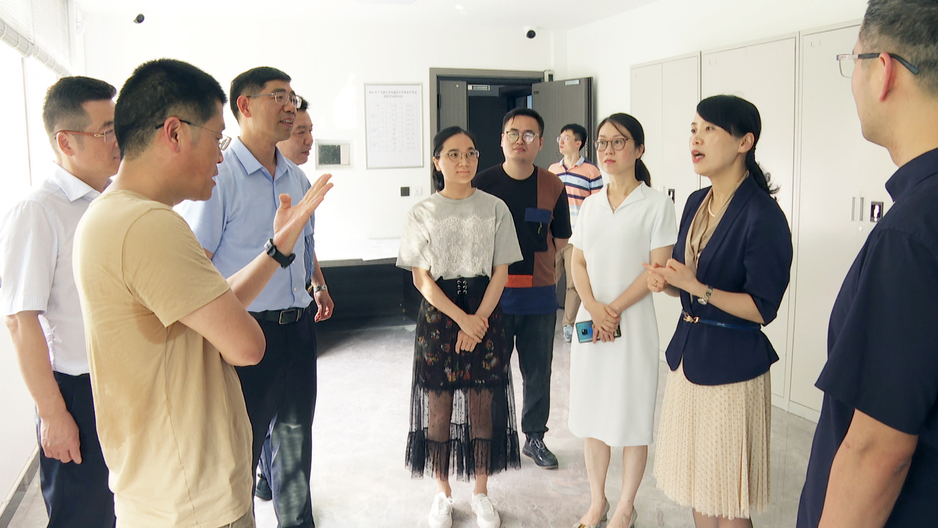 省教育厅来龙港检查指导高考考前准备工作