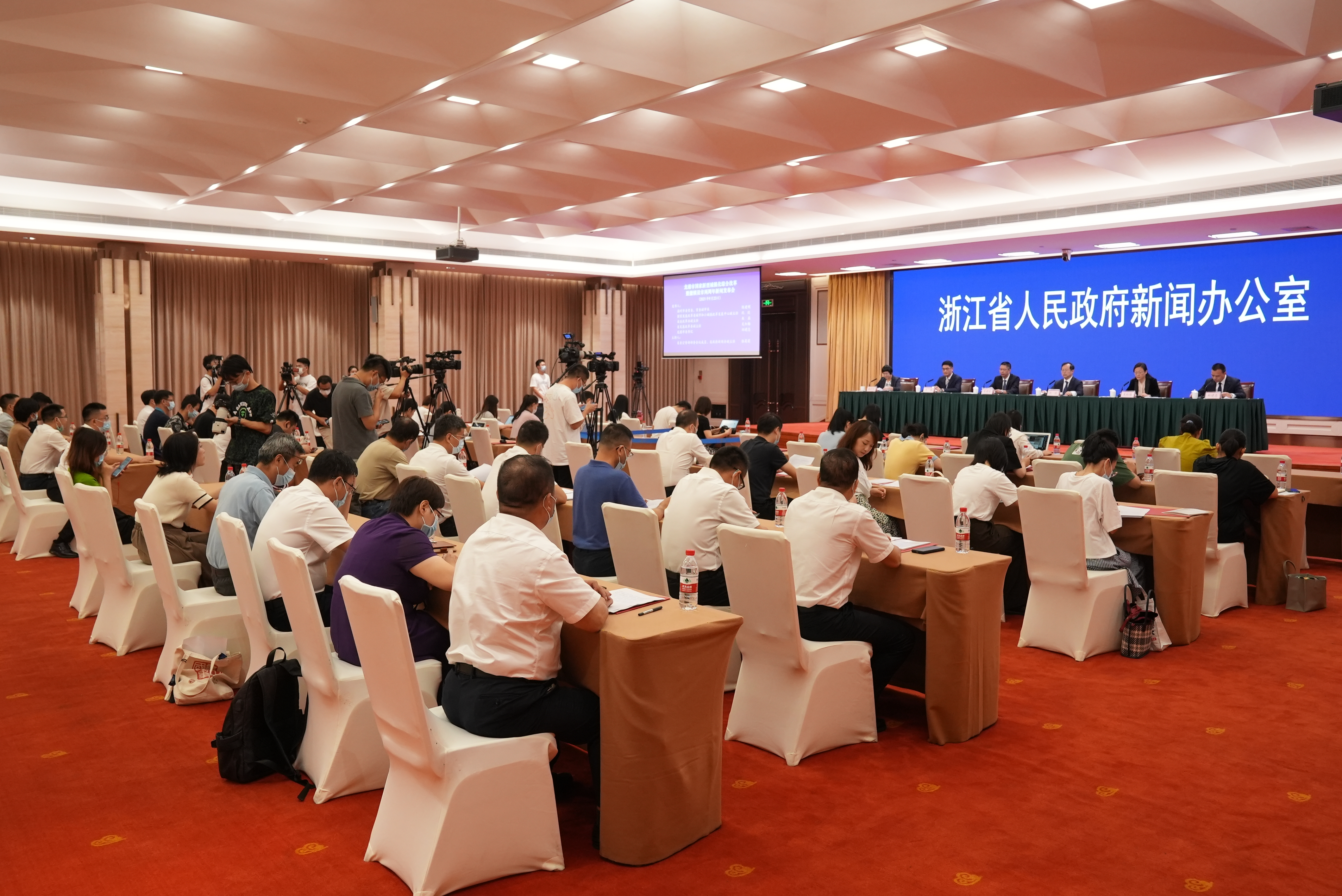 ͳ򻯸ĸԴ ۳꽻߷ֱ